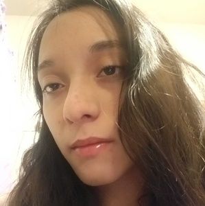 Meet your Posher, Yamel